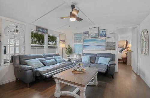 Lake Dallas House | Boat and Fish on Lewisville Lake Pet-Friendly Haven
