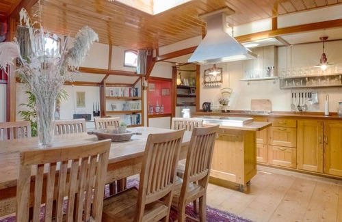 Kerkdriel House | Boat Bliss on the Zandmeren Lake