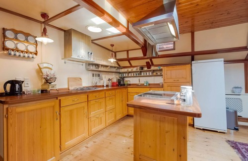 Kerkdriel House | Boat Bliss on the Zandmeren Lake
