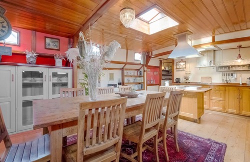 Kerkdriel House | Boat Bliss on the Zandmeren Lake