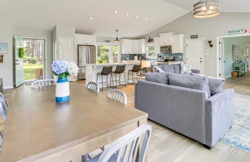 Deltaville House | Boat Dock and Kayaks Waterfront Home in Deltaville!
