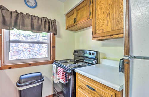 Climax Springs House | Boat Slip & Dock: Lakefront Family Retreat!