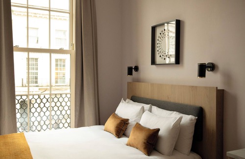 West Kensington Hotel | Bob W London Olympia