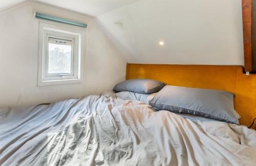 Frant House | Bohemia Cottage