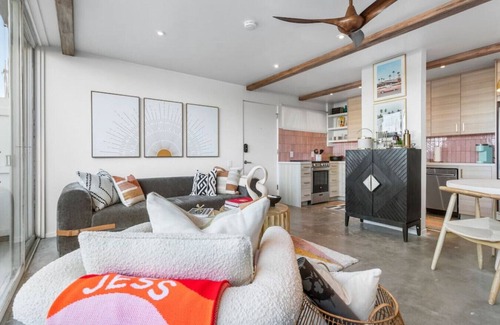 Twin Palms Apartment | Boho chic condo at the mid-century Ocotillo Lodge