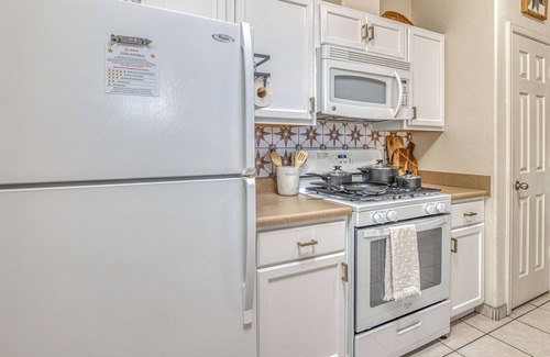 Las Cruces House | Boho Desert Home, 10min to Downtown, Quiet friendly neighborhood