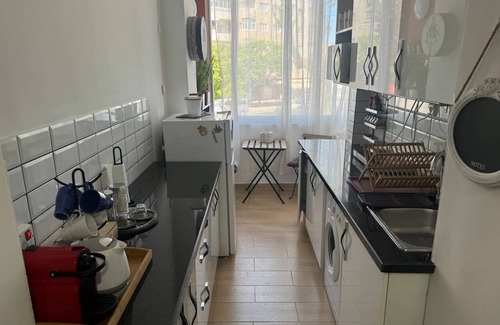 Souissi Apartment | BOHO flat for 4 - Fiber - AC