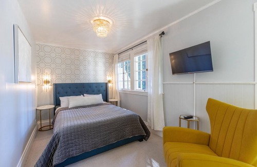 Northwood Hotel | Boho Manor Resort - Room 26