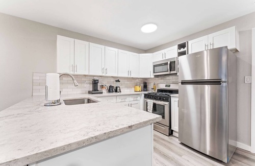 Highland Apartment | Boho West Downtown 1BR suite w/washer&dryer