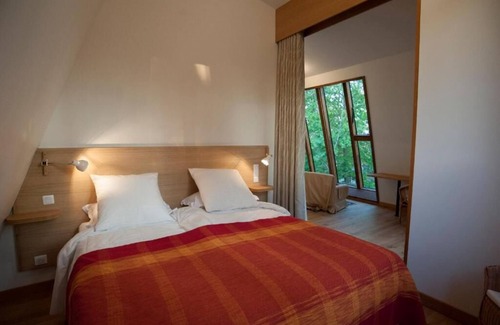 Flagey-Echezeaux House | boisrouge