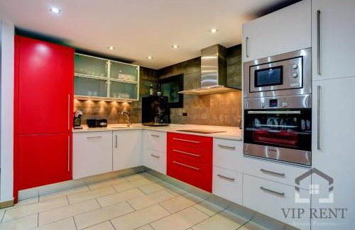 Encamp Villa | Borda Candia,jacuzzi ,Parking