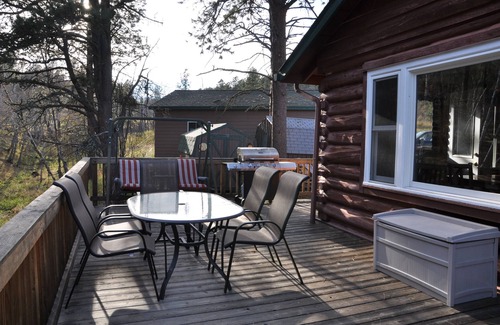 Custer Cabin | Borders National Forest/Sleeps 8-Close to Town/Privacy Yes!