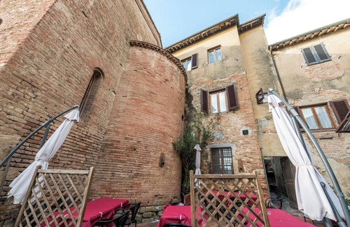 Certaldo Alto Apartment | Borgo Antico Residence