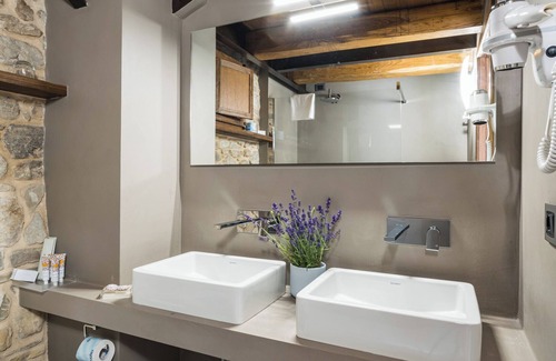 Castel del Giudice Hotel | Borgotufi Albergo Diffuso