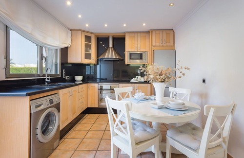 Daimuz House | BOUGAINVILLEA HOUSE. COSTA VALENCIANA, COSTA BLANCA Pool, Garden, Beach, Villages.