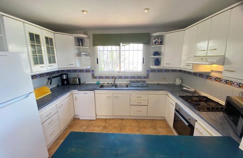 Altea Villa | Bougainvillea to Atenea and the Mediterranean.