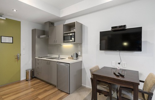 Lower Hutt Hotel | Boulcott Lodge