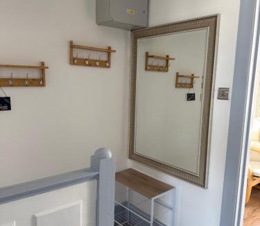 Boscombe Apartment | Bournemouth spacious 4BR duplex by AFC Stadium, Contractors, Groups, Families