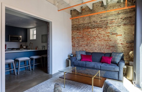 Washington Square West Condo | Boutique Bi-Level Penthouse Loft - Washington Sq West