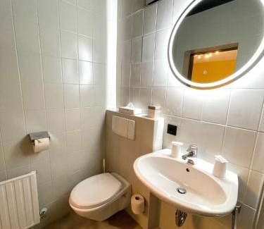 Saalbach-Hinterglemm Bed & Breakfast | Boutique House happYellow Saalbach