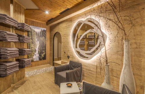 Saalbach-Hinterglemm Bed & Breakfast | Boutique House happYellow Saalbach
