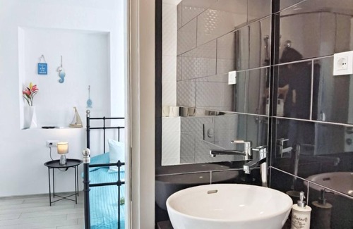 Supetar Apartment | Boutique Rooms - With Pool - 6 - R203