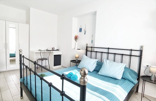 Supetar Apartment | Boutique Rooms - With Pool - 6 - R203