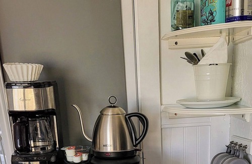 Bosque Apartment | Bovine Studio at Europa Coffee, Inn, & Events