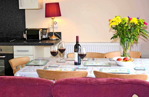 Kibblesworth Cottage | Bowes Barn 4 Star near Beamish, Newcastle & Durham - Sleeps 3 - Dogs Welcome