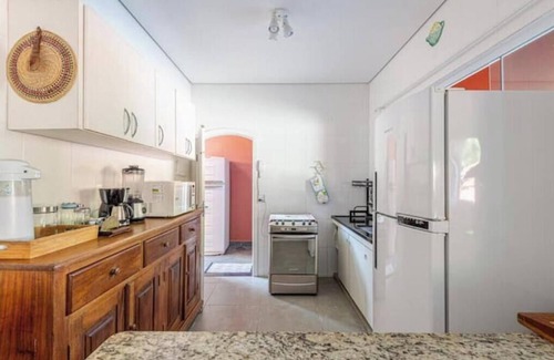 Sao Sebastiao Villa | New with exclusive pool, 350 m from Camburizinho