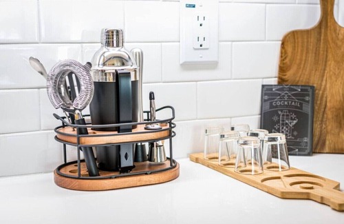 Apex Apartment | Brand New-Downtown Apex-4BD/4BA-Gameroom-2 Kings!