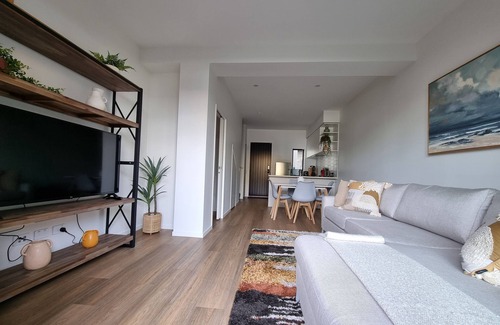 Auckland House | Brand New House by Botany - Parking