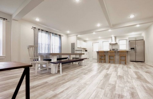 Hendersonville Apartment | BRAND NEW LISTING - Northside Cottage