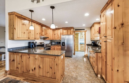 Hendersonville Cabin | Brand New listing - Sunset Cabin