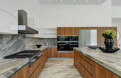 Magnesia Falls Cove House | Brand New Luxury Vacation Rental, Private Resort Style Pool & Spa-3