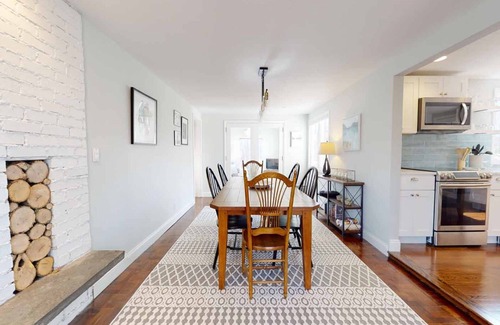 Branford House | Branford Private Home - Seasonal Pool, beachside community, close to shopping, dining, town