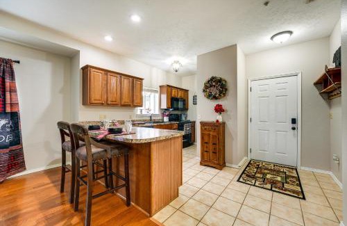 Branson West Apartment | Branson West Vacation Rental with Resort Amenities!