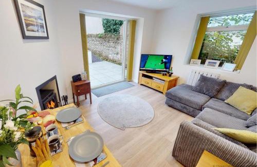 Braunton House | BRAUNTON ORCHARD COTTAGE 2 Bedrooms