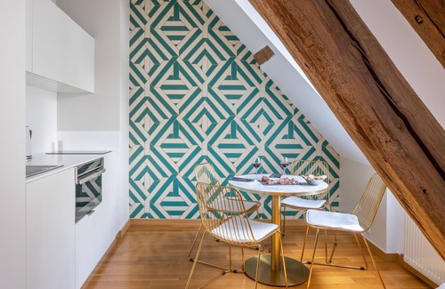 Nogent-le-Roi Apartment | Break & Brut
