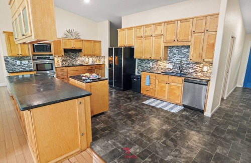 Springdale House | Breathtaking lake views, Game room, Ski ball, Darts, Shuffleboard , Karaoke