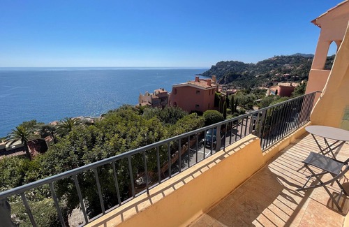 Theoule-Superieur Apartment | Breathtaking, Quiet, Private Penthouse near Cannes