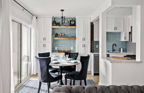 Mission Hills Condo | Breathtaking views. Convenient location. 2-bd. Pet-Friendly. Best value.