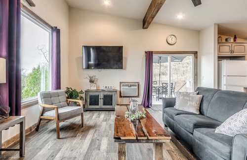 Longtown Cabin | Breathtaking Views! Where doing nothing IS something. You're On Lake Time! RELAX