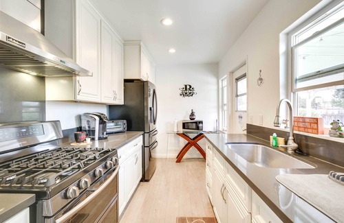 Lincoln Acres House | 'Breeze by the Marina' Chula Vista Getaway!