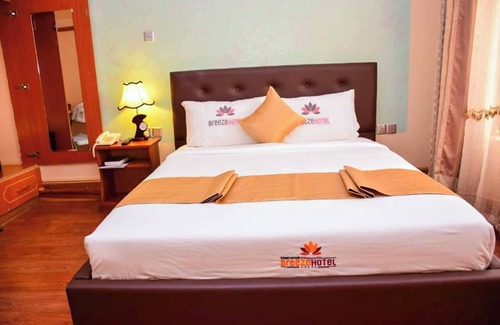 Nyahururu Hotel | Breeze Hotel Nyahururu