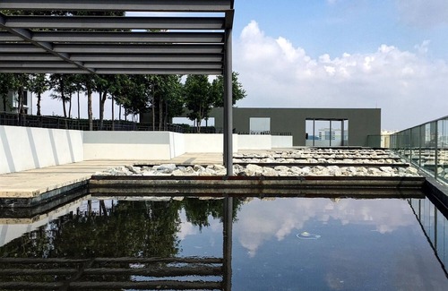 Seri Kembangan Apartment | ❤️ Breezy Studio ❤️ Malaysia