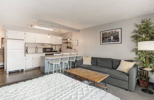 Old Bend Condo | "Brews and Views " River View Condo- Edge of Downtown