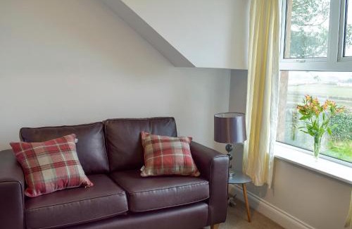 Newton Stewart House | Brick Cottage 2-Uk13675