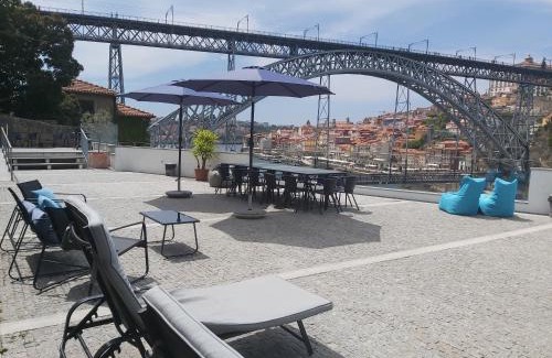 Santa Marinha Hotel | Bridge It - Suites & Views