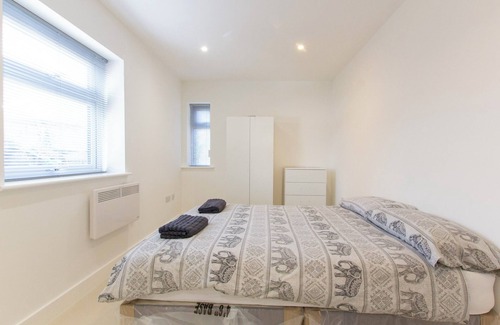 Southampton House | Bridge Road - Room 2a